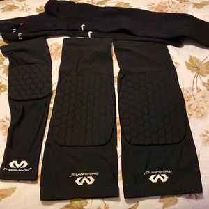 Soccer’s bundle/Nike soccer sock/ elbow protector sleeve and knee protector.